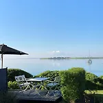 Pa Torvet - Guesthouse Ærøskøbing