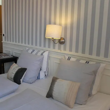 Pa Torvet - 4* Ærøskøbing